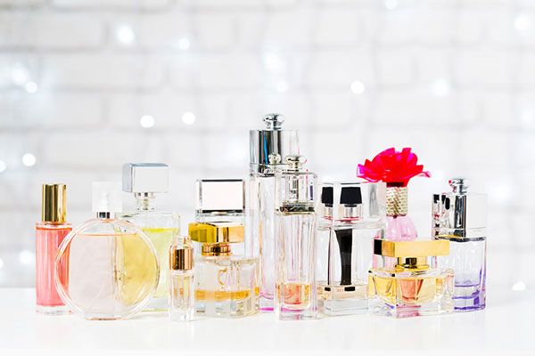 Top 10 nước hoa nữ bán chạy nhất nên dùng trong năm