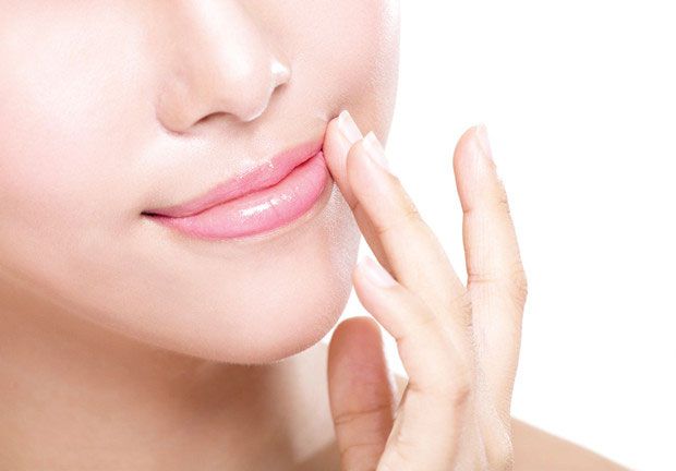 Top 10 Son Dưỡng Môi và Trị Thâm Môi