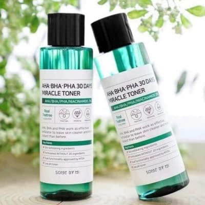 Toner AHA giảm mụn